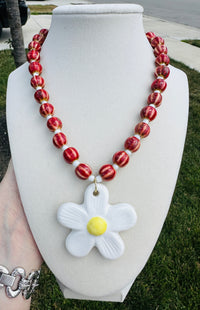 Daisy Bloom Beaded Necklace