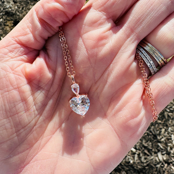 Lucy Heart Necklace- 18"