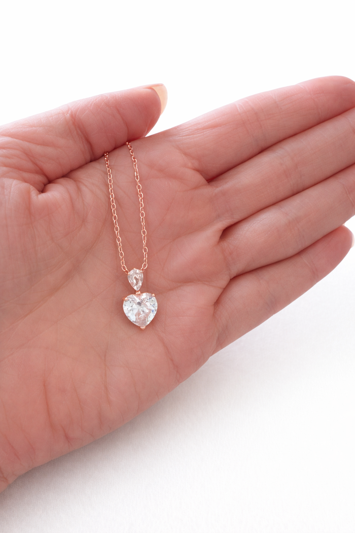 Lucy Heart Necklace- 18"