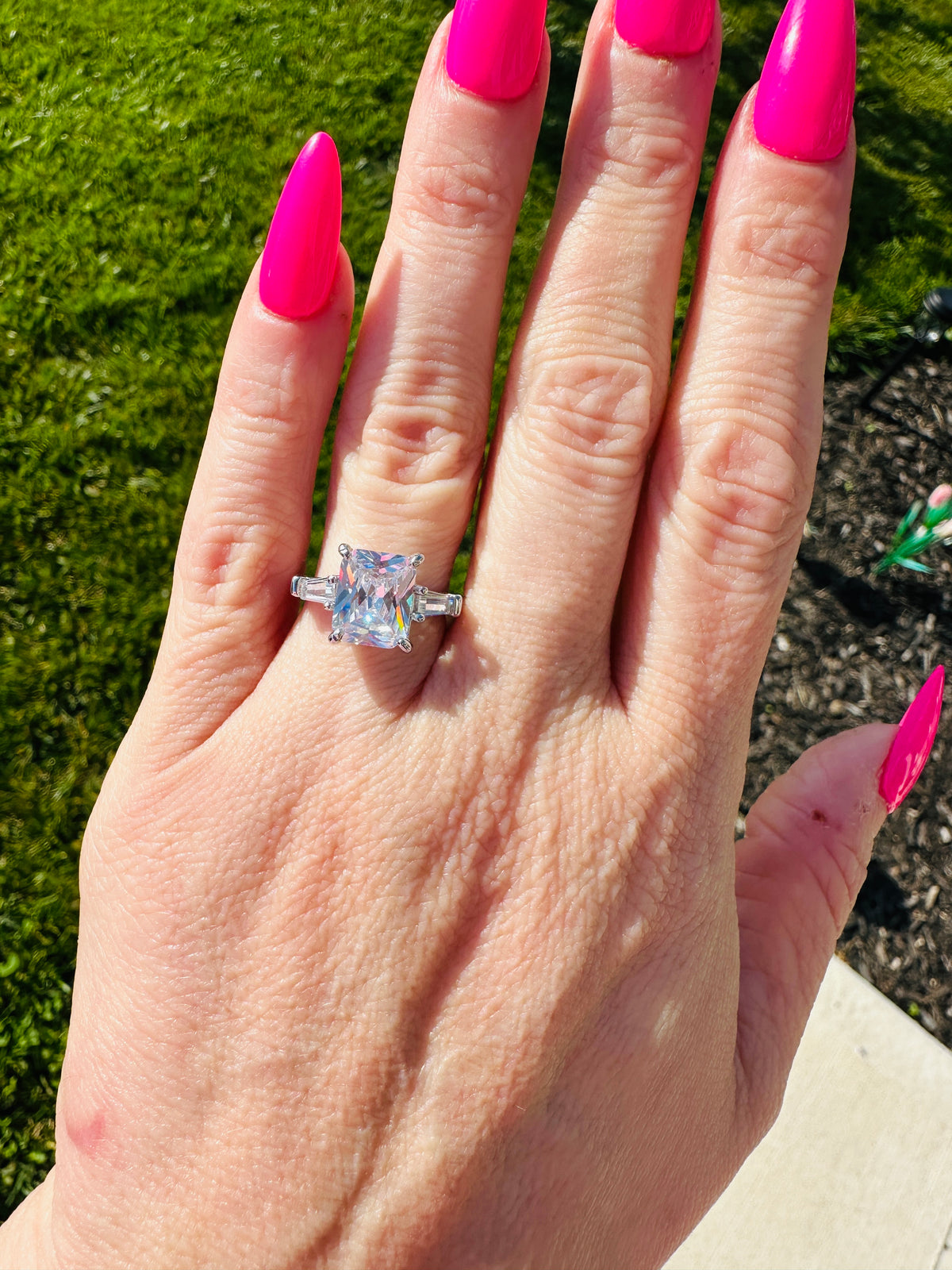 Vivienne Emerald Baguette Ring