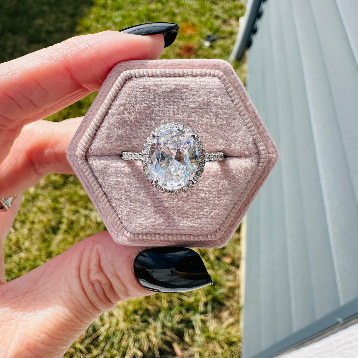 Everleigh Oval Halo Ring