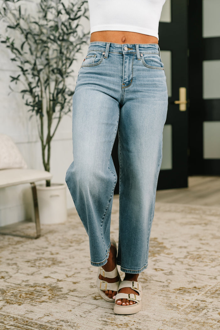 Judy Blue Claudia Mid Rise Wide Leg Ankle Jean