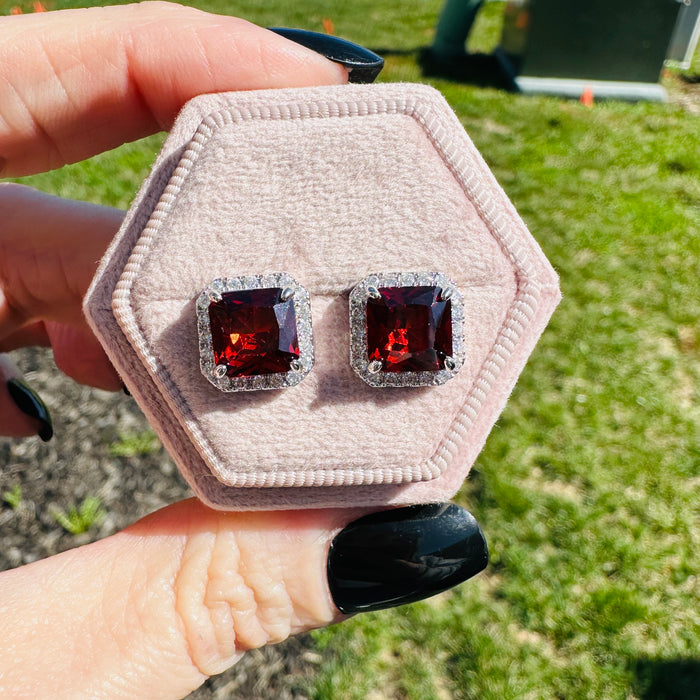 Scarlett Halo Studs