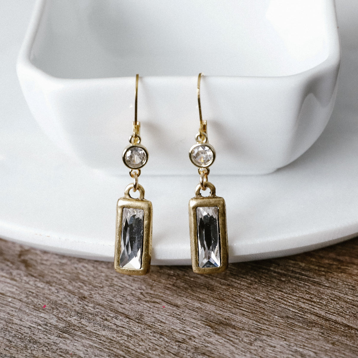 NICOLETTA EARRING