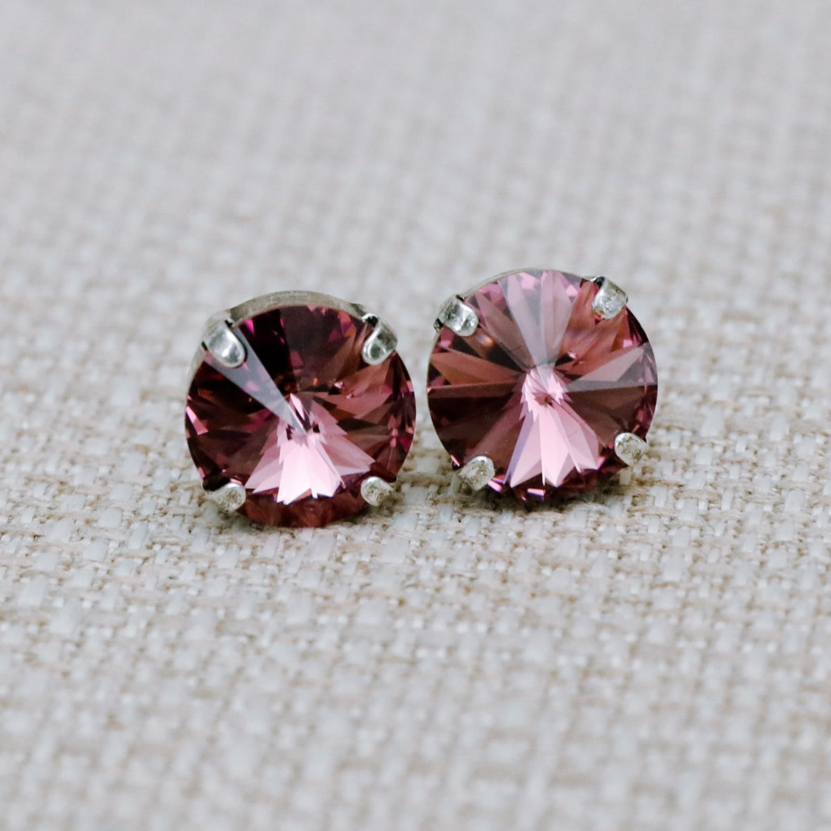 JANNA POST EARRING