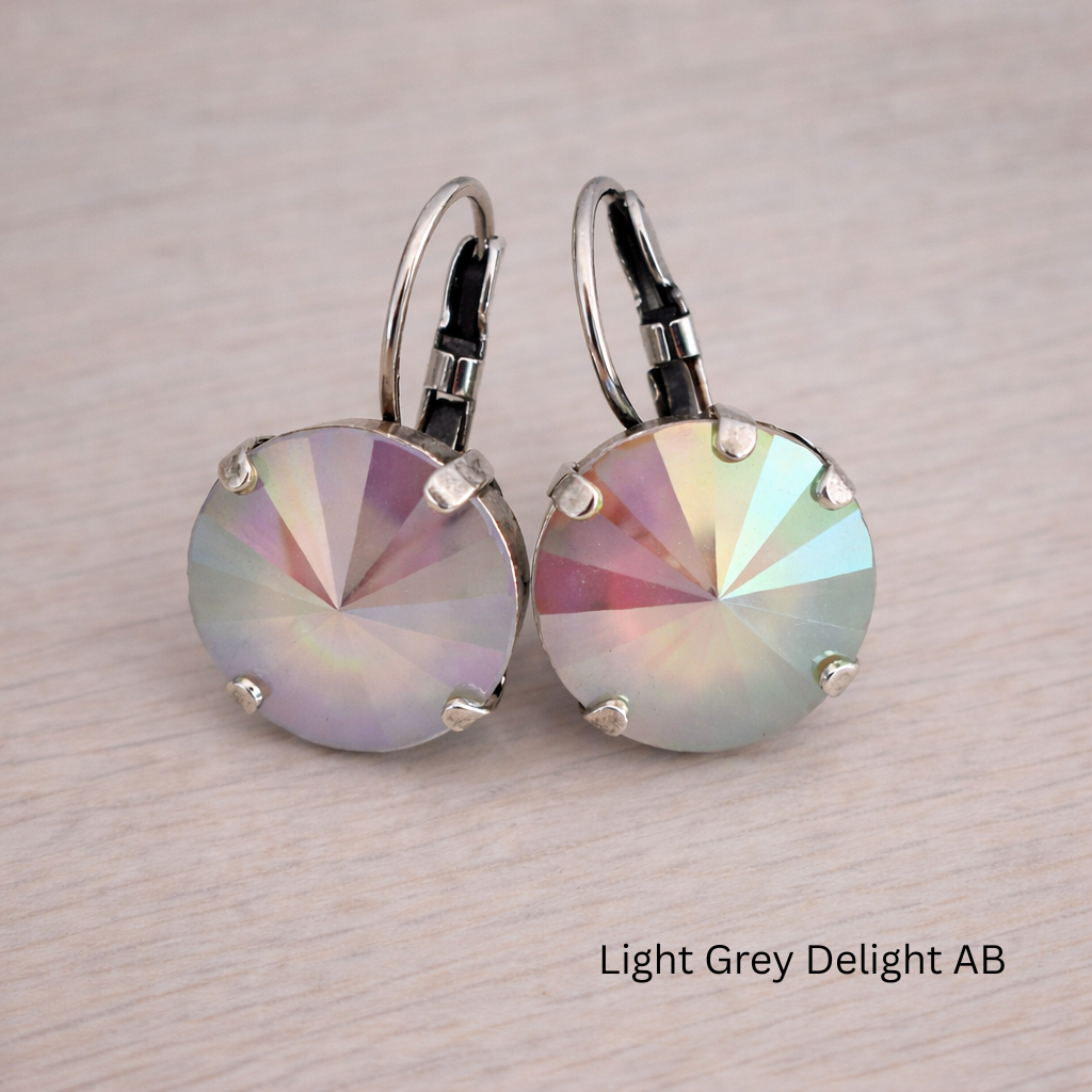 BEV EARRING