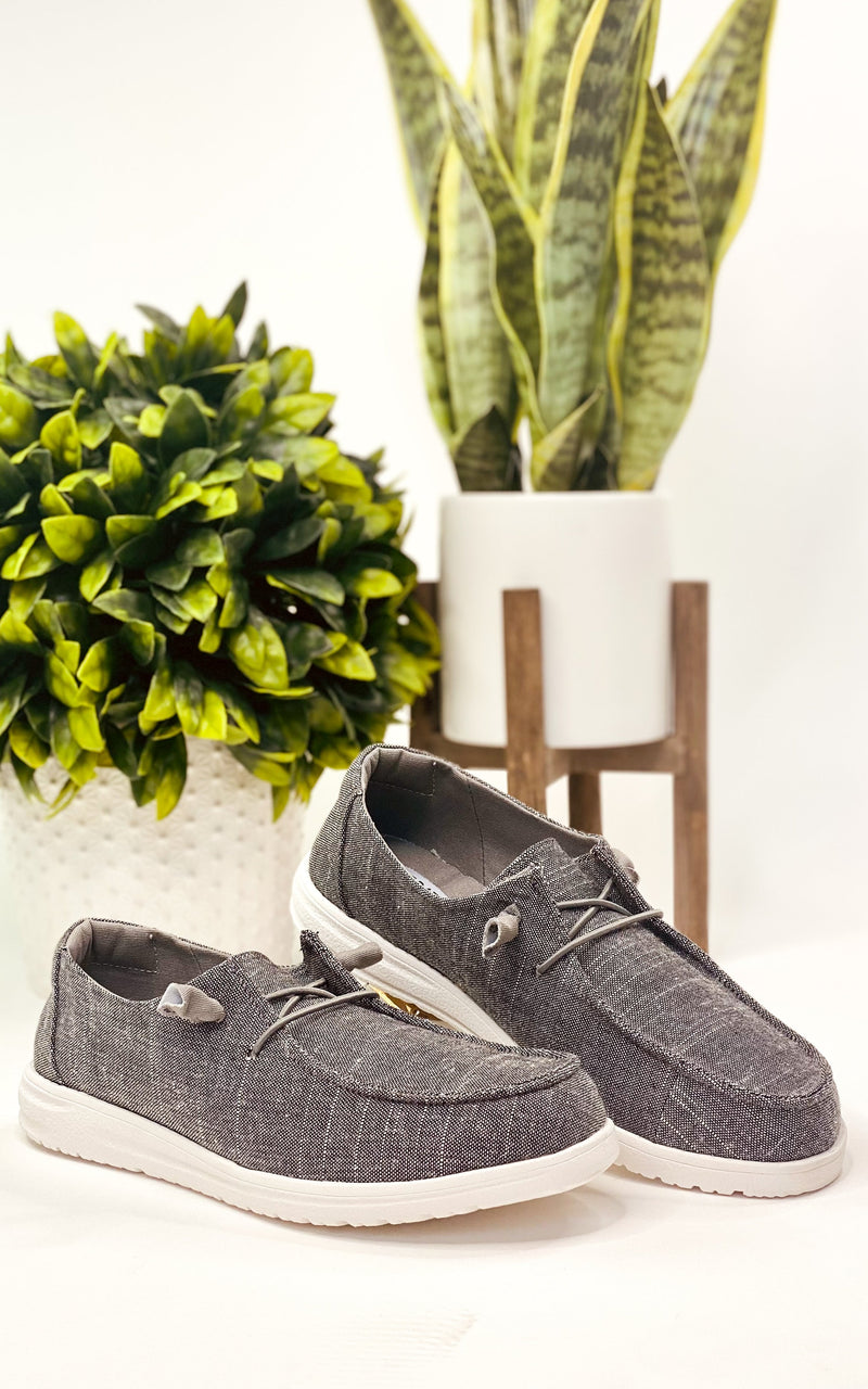 Maco Sneaker in Charcoal