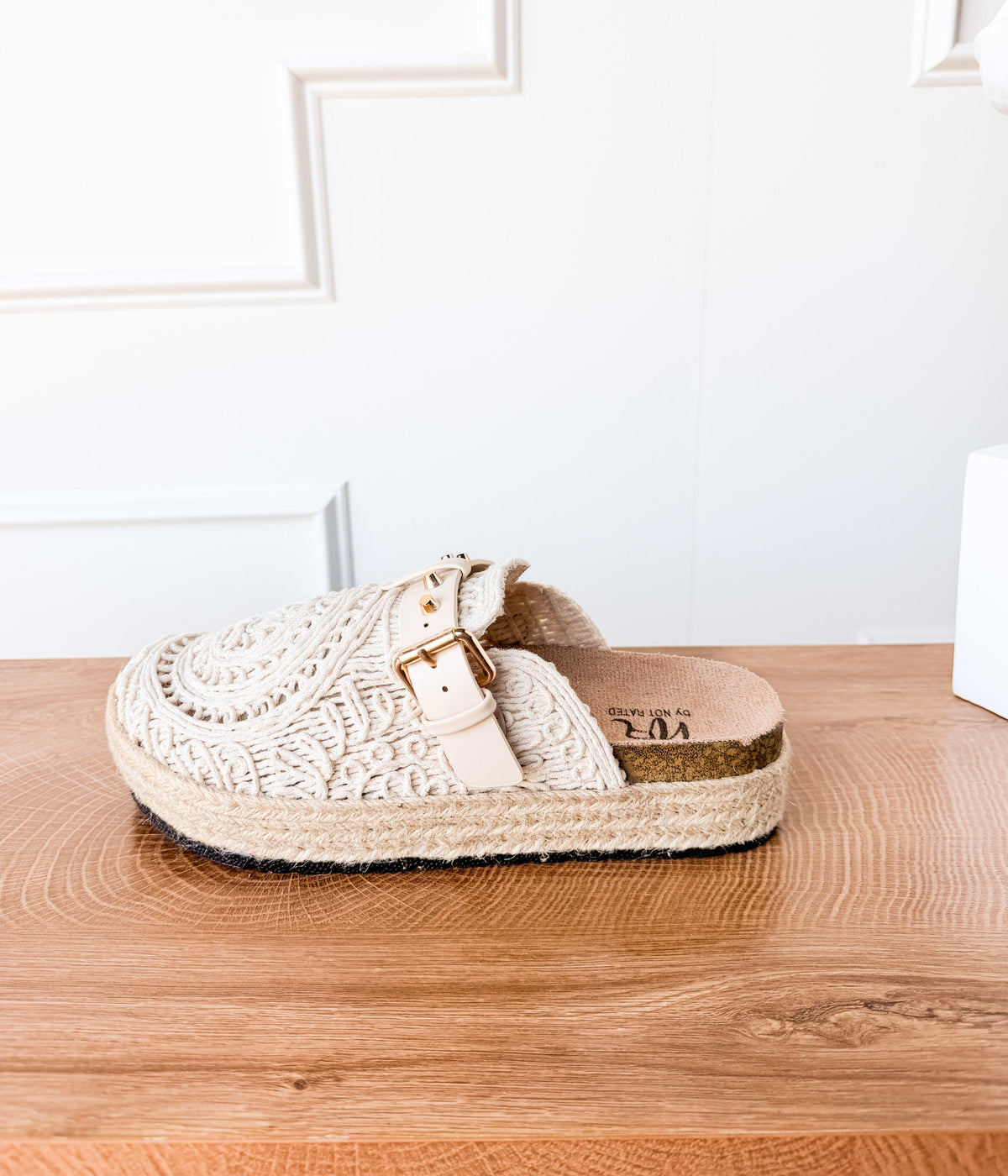 Treads Clogs in White