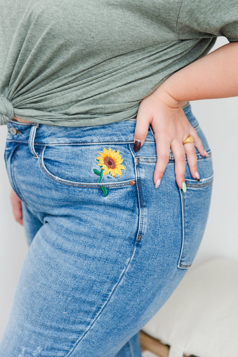Judy Blue Hi-Rise Relaxed Sunflower Embroidery Jeans